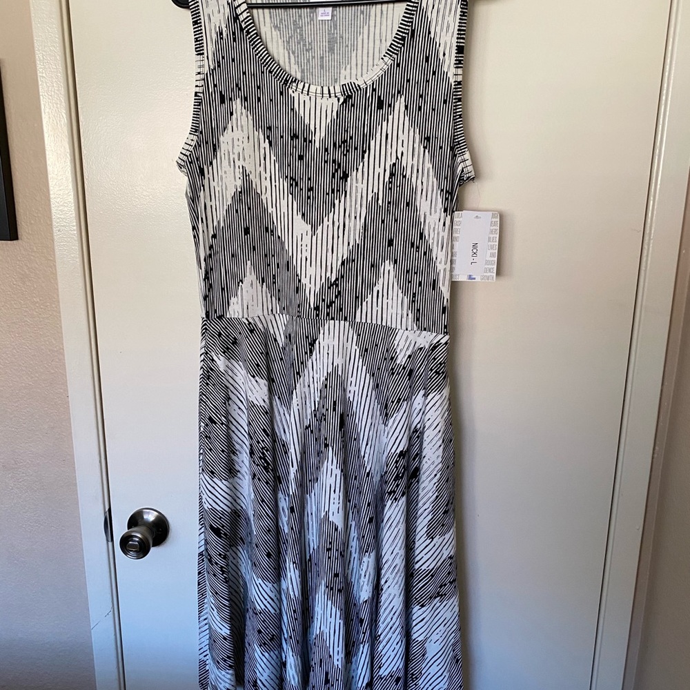 LulaRoe Nicki